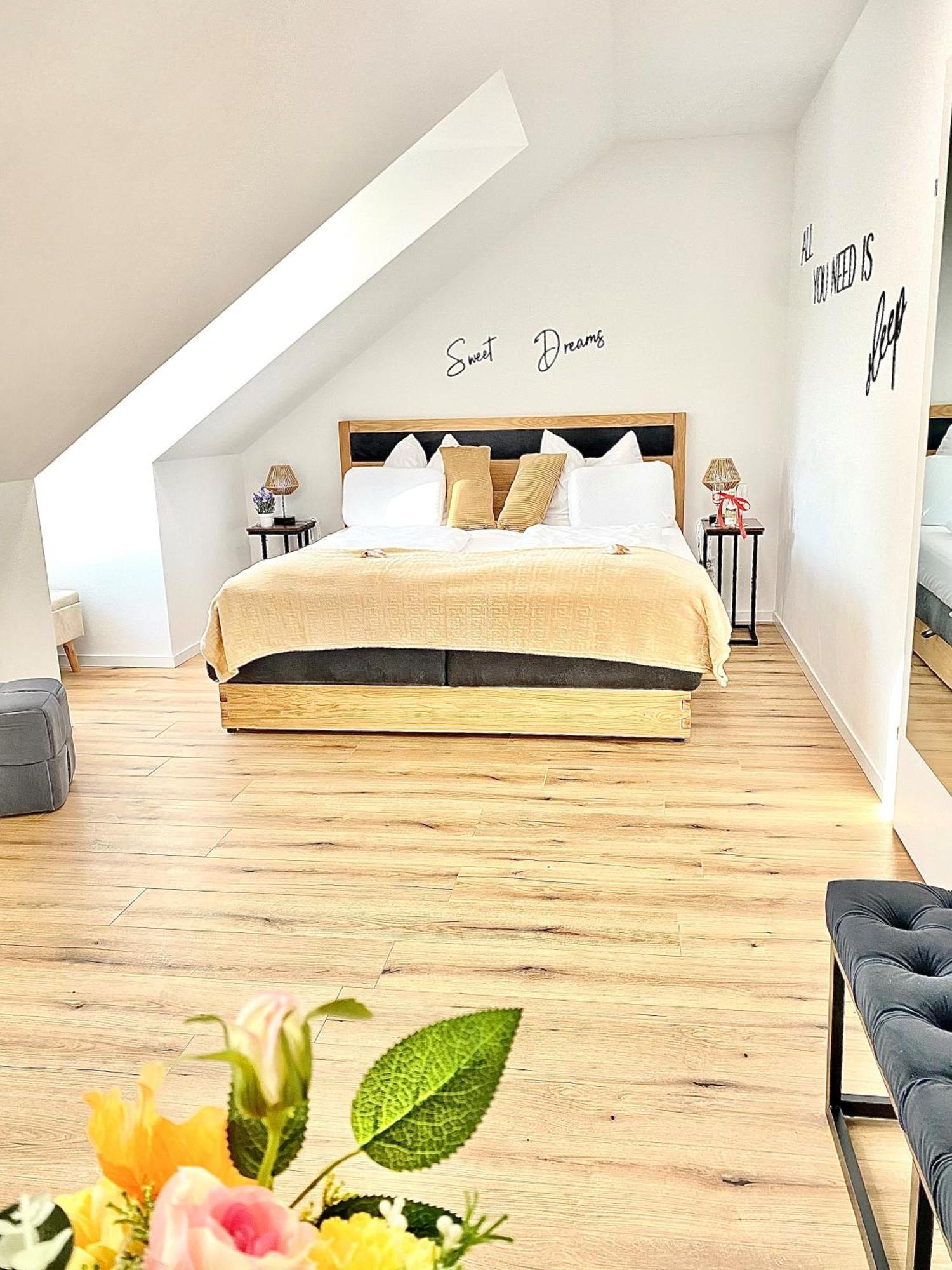 Skyview Residence - Self Check In - Near City Centre กราซ ภายนอก รูปภาพ